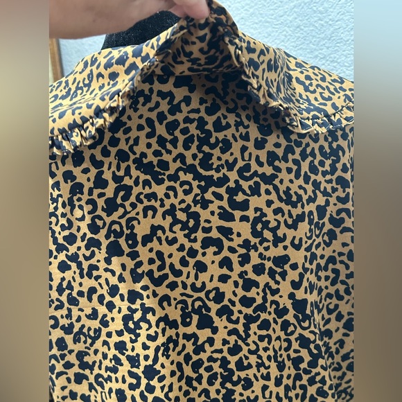 Animal print, Leopard print blouse. Used once ( runs big) - Picture 6 of 9